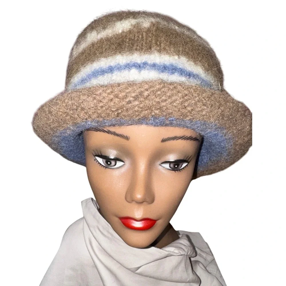 Vintage Striped Cloche Knit Bucket Style Hat Brown Blue White Cozy‎ Winter Fall